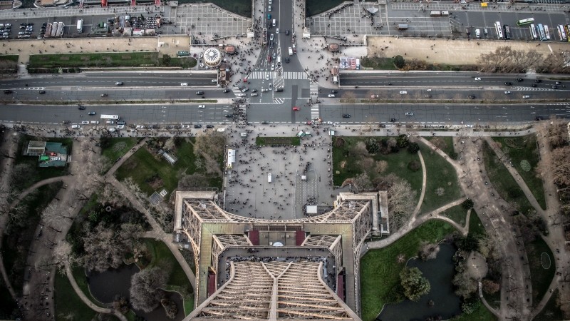 Magyar Éremkibocsátó Kft. - 10 tény az Eiffel-toronyról