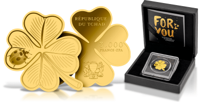 Négylevelű lóhere alakú érme