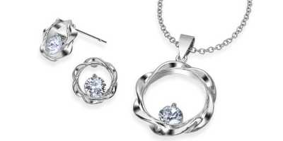 Ezüst ékszerszett csillogó Swarovski kristályokkal